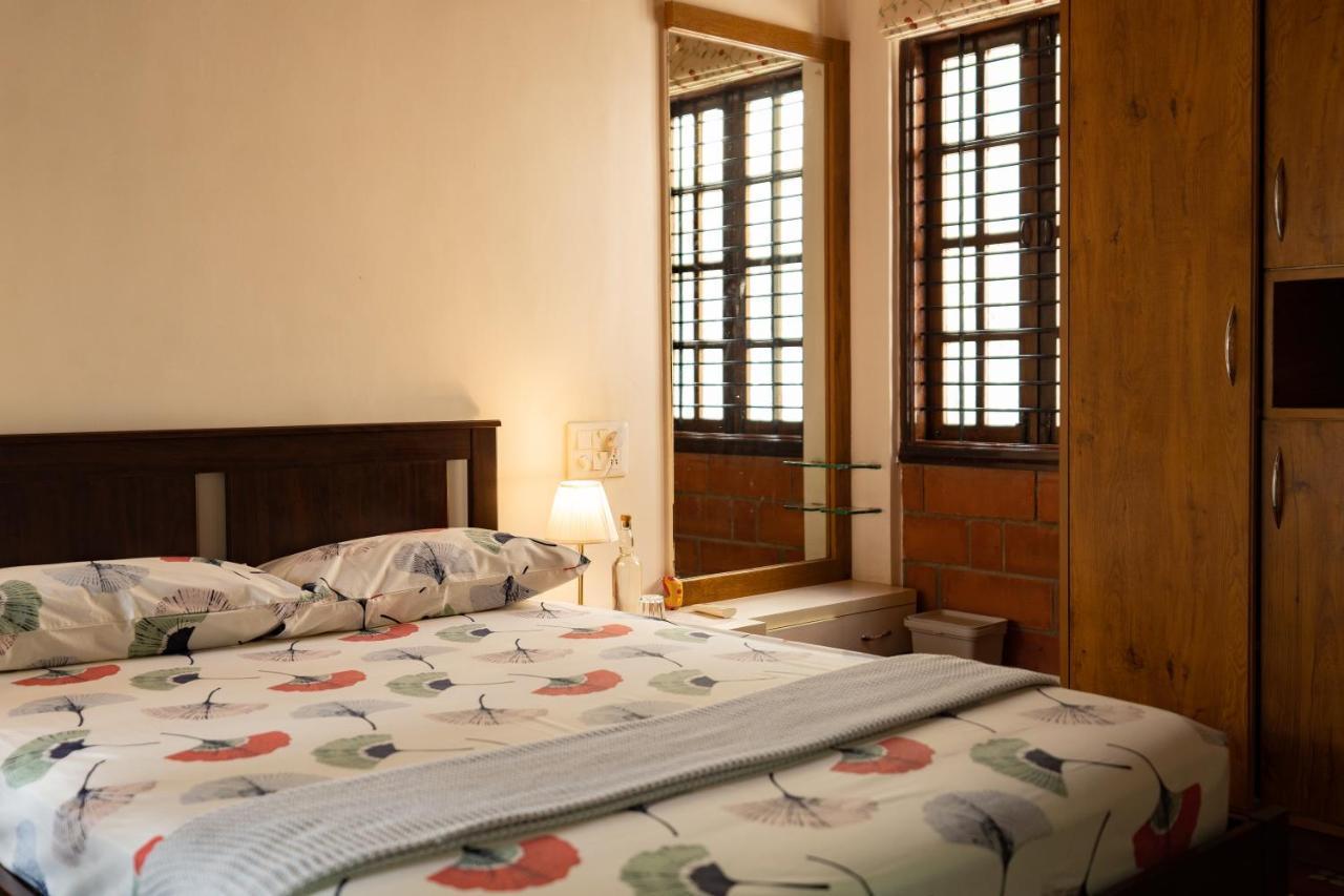 Luho Stone House Bed and Breakfast Bangalore Eksteriør billede