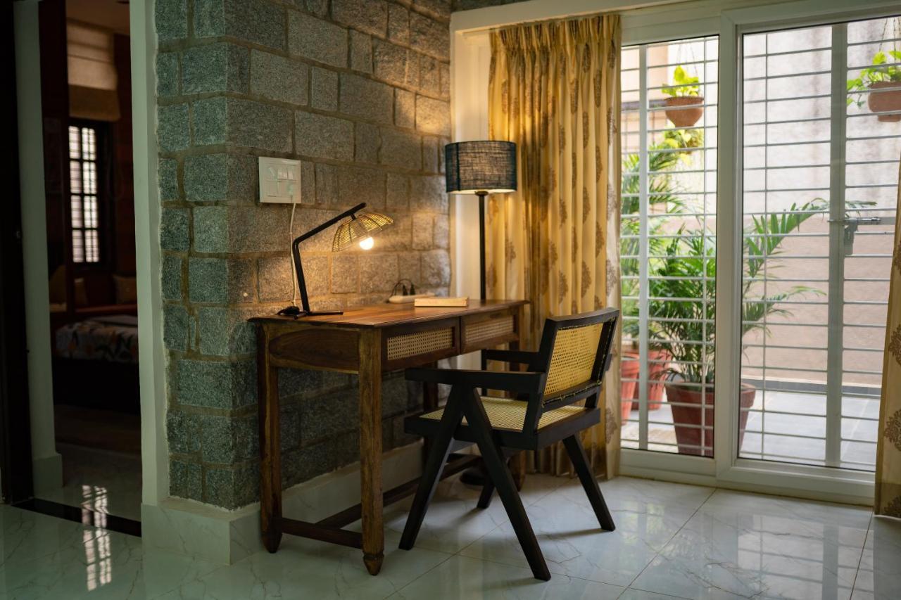 Luho Stone House Bed and Breakfast Bangalore Eksteriør billede