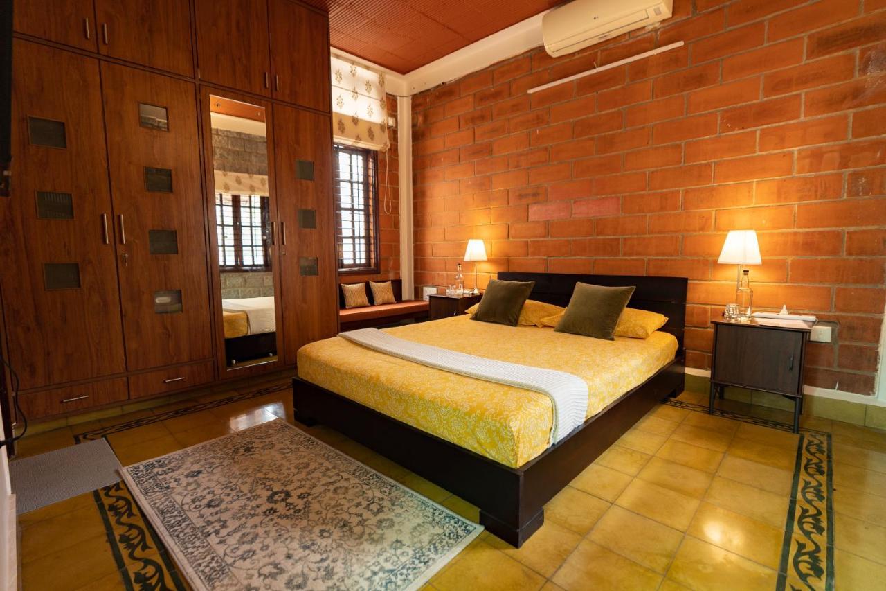 Luho Stone House Bed and Breakfast Bangalore Eksteriør billede