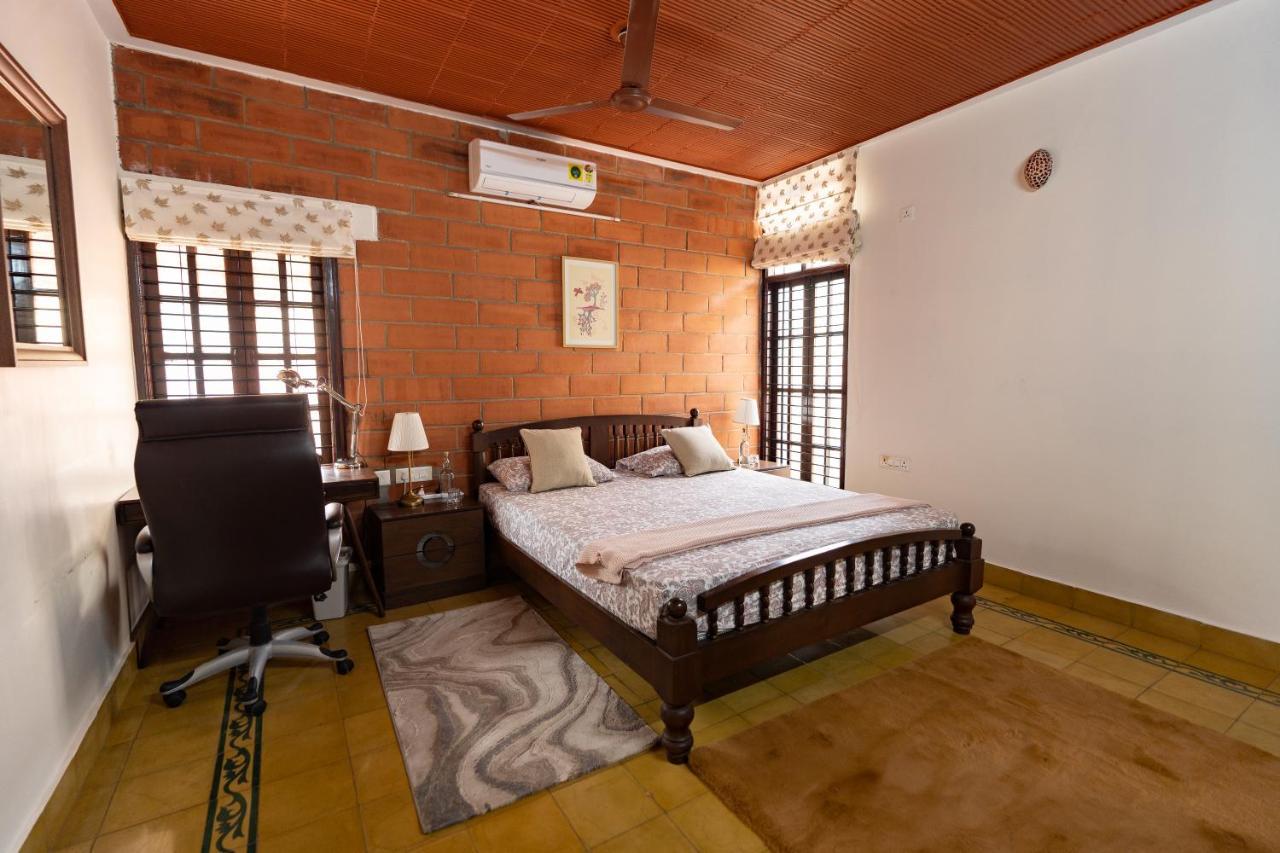 Luho Stone House Bed and Breakfast Bangalore Eksteriør billede