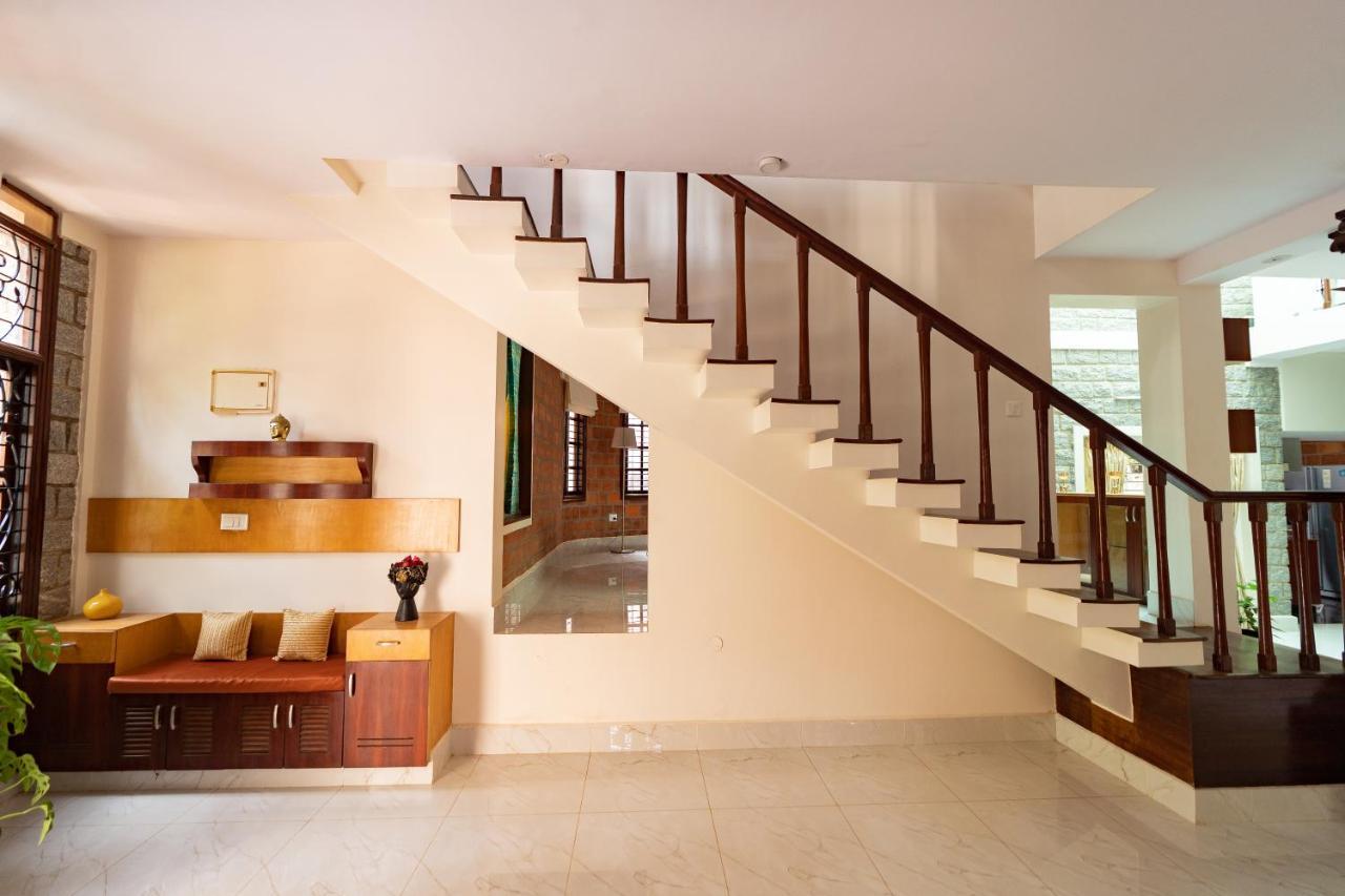 Luho Stone House Bed and Breakfast Bangalore Eksteriør billede