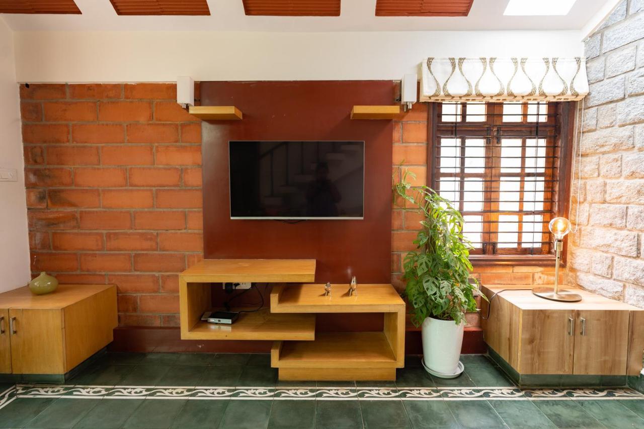 Luho Stone House Bed and Breakfast Bangalore Eksteriør billede